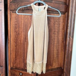 KIMCHI BLUE velvet and lace top